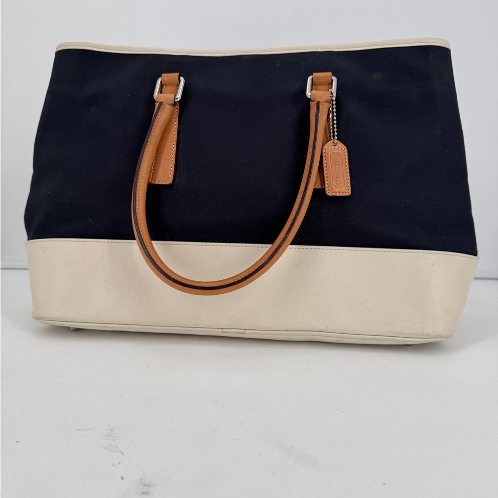Coach Hampton A2J-7770 Canvas Leather Carryall  Black White Tan Tote Bag Purse